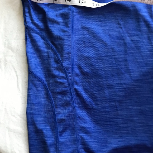 Reebok BLU Workout Top, XS. Winter Sale - Picture 3 of 5